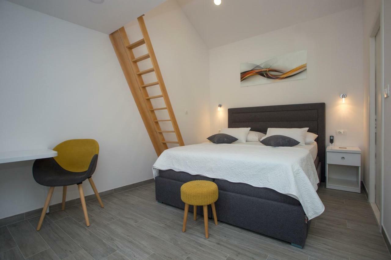 Central Old Town Rooms Split Exteriör bild